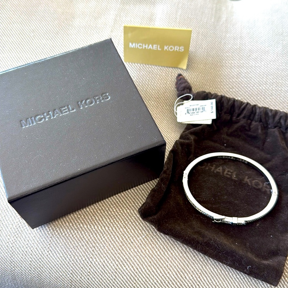 michael kors belt buckle bangle